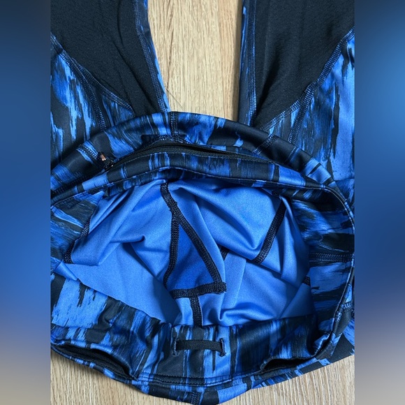 Lululemon Pace Rival Crop Leggings Women’s Size 4 Blue Black Mesh Pockets - Picture 9 of 12